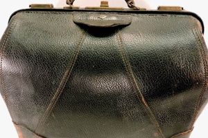 Antique Vintage Leather Doctor Bag: History & Charm Safem Fabrication - Precision Engineering & Custom Manufacturing Solutions Antique Vintage Leather Doctor Bag: History & Charm | Safem Fabrication - Precision Engineering & Custom Manufacturing Solutions