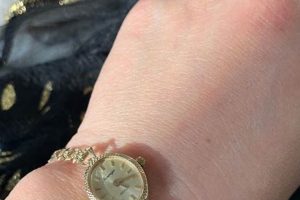Timeless Style: Vintage Gold Watch Bracelet Charm Vintage Treasures: Discover Rare Antiques, Collectibles & Retro Finds Timeless Style: Vintage Gold Watch Bracelet Charm | Vintage Treasures: Discover Rare Antiques, Collectibles & Retro Finds