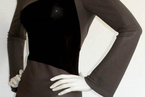 Own a Piece of History: Calvin Klein Vintage Dress Style Vintage Treasures: Discover Rare Antiques, Collectibles & Retro Finds Own a Piece of History: Calvin Klein Vintage Dress Style | Vintage Treasures: Discover Rare Antiques, Collectibles & Retro Finds