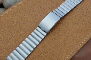Buy Vintage Drema 2 Tone Watch Band Today! Vintage Treasures: Discover Rare Antiques, Collectibles & Retro Finds Buy Vintage Drema 2 Tone Watch Band Today! | Vintage Treasures: Discover Rare Antiques, Collectibles & Retro Finds