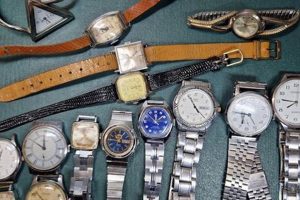Buy Vintage Watch Lot Now: Clocks & Timepieces Vintage Treasures: Discover Rare Antiques, Collectibles & Retro Finds Buy Vintage Watch Lot Now: Clocks & Timepieces | Vintage Treasures: Discover Rare Antiques, Collectibles & Retro Finds