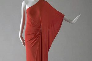 Iconic: Halston Vintage Clothes & 70s Style Vintage Treasures: Discover Rare Antiques, Collectibles & Retro Finds Iconic: Halston Vintage Clothes & 70s Style | Vintage Treasures: Discover Rare Antiques, Collectibles & Retro Finds