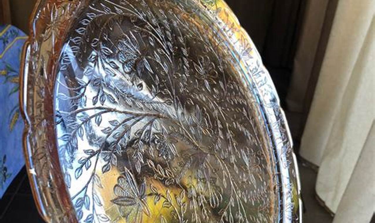Chic Vintage Glass Platter: Styles & Values! Vintage Treasures: Discover Rare Antiques, Collectibles & Retro Finds Chic Vintage Glass Platter: Styles & Values! | Vintage Treasures: Discover Rare Antiques, Collectibles & Retro Finds