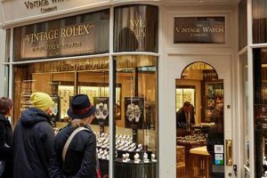 London's Best Vintage Watch Company: Timeless Treasures Vintage Treasures: Discover Rare Antiques, Collectibles & Retro Finds London's Best Vintage Watch Company: Timeless Treasures | Vintage Treasures: Discover Rare Antiques, Collectibles & Retro Finds