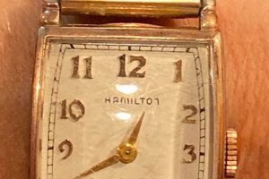 Timeless Gold: Vintage Hamilton Gold Watch Guide Vintage Treasures: Discover Rare Antiques, Collectibles & Retro Finds Timeless Gold: Vintage Hamilton Gold Watch Guide | Vintage Treasures: Discover Rare Antiques, Collectibles & Retro Finds