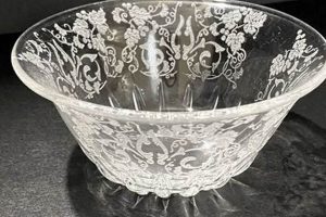 Antique Charm: Etched Glass Bowl Vintage Treasures | Vintage Treasures: Discover Rare Antiques, Collectibles & Retro Finds