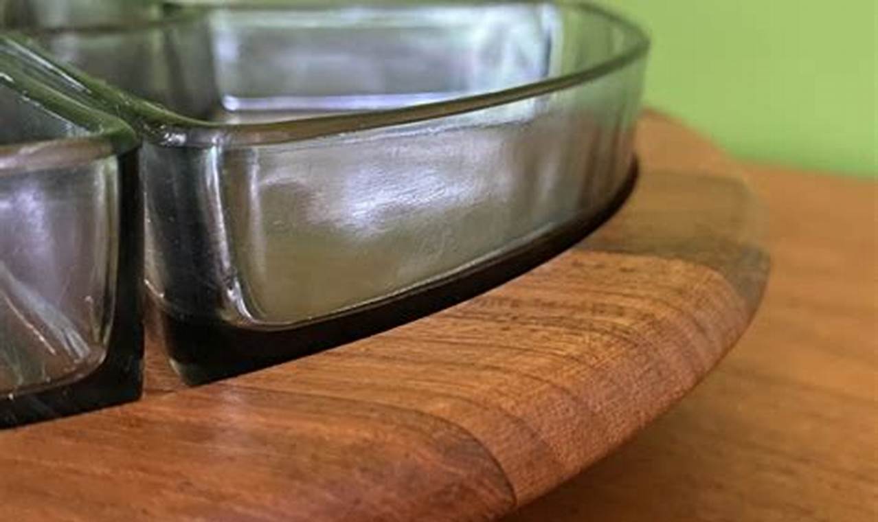 Collecting: Elegant Vintage Glass Lazy Susan Guide Vintage Treasures: Discover Rare Antiques, Collectibles & Retro Finds Collecting: Elegant Vintage Glass Lazy Susan Guide | Vintage Treasures: Discover Rare Antiques, Collectibles & Retro Finds