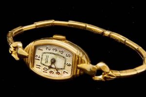 Timeless Treasures: Vintage Waltham Ladies' Watches Vintage Treasures: Discover Rare Antiques, Collectibles & Retro Finds Timeless Treasures: Vintage Waltham Ladies' Watches | Vintage Treasures: Discover Rare Antiques, Collectibles & Retro Finds