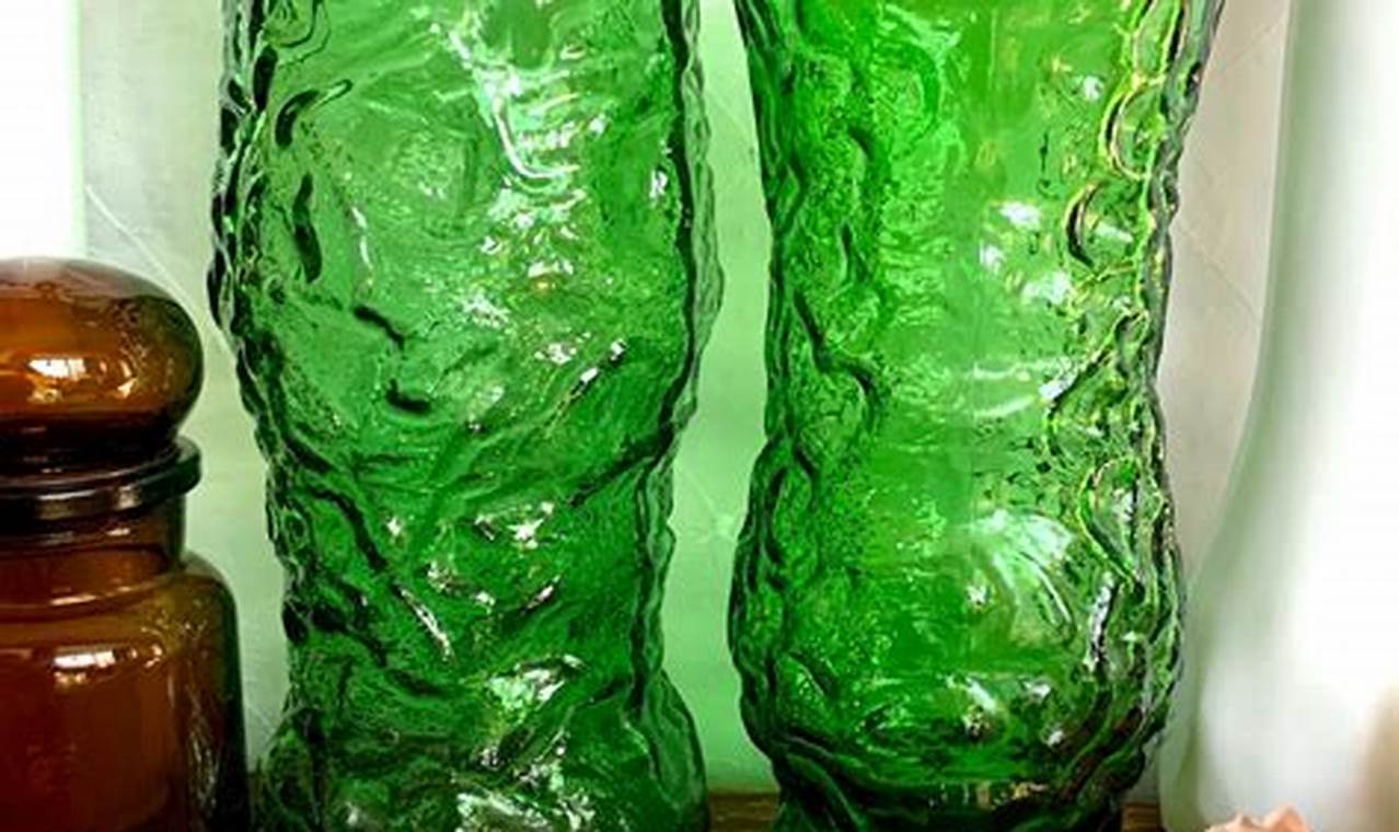 Discover Exquisite Vintage Green Glass Vases Today Vintage Treasures: Discover Rare Antiques, Collectibles & Retro Finds Discover Exquisite Vintage Green Glass Vases Today | Vintage Treasures: Discover Rare Antiques, Collectibles & Retro Finds