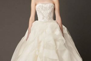 Shop Vintage Vera Wang Wedding Dresses + Timeless Style | Vintage Treasures: Discover Rare Antiques, Collectibles & Retro Finds
