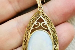 Timeless Gold Vintage Jewelry: Antique Styles & More Vintage Treasures: Discover Rare Antiques, Collectibles & Retro Finds Timeless Gold Vintage Jewelry: Antique Styles & More | Vintage Treasures: Discover Rare Antiques, Collectibles & Retro Finds