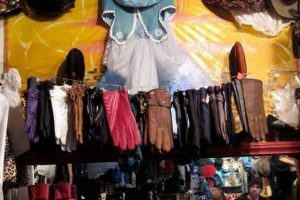 Shop Montreal Vintage Clothes: Unique Styles Here! | Vintage Treasures: Discover Rare Antiques, Collectibles & Retro Finds