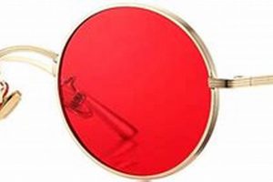Retro Red Glasses Vintage: Style & History | Vintage Treasures: Discover Rare Antiques, Collectibles & Retro Finds