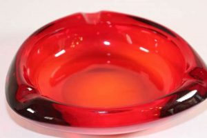 Collectible Vintage Glass Ashtrays: A Smokey History | Vintage Treasures: Discover Rare Antiques, Collectibles & Retro Finds