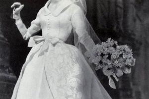 Shop Timeless Vintage 1950 Wedding Dresses Today | Vintage Treasures: Discover Rare Antiques, Collectibles & Retro Finds