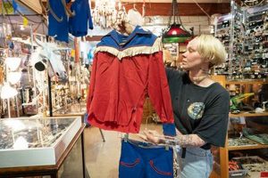 Philly's Best Vintage Clothing Stores: Styles & Finds Vintage Treasures: Discover Rare Antiques, Collectibles & Retro Finds Philly's Best Vintage Clothing Stores: Styles & Finds | Vintage Treasures: Discover Rare Antiques, Collectibles & Retro Finds