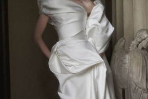 Timeless Elegance: Vintage Vivienne Westwood Wedding Dress Dreams | Vintage Treasures: Discover Rare Antiques, Collectibles & Retro Finds