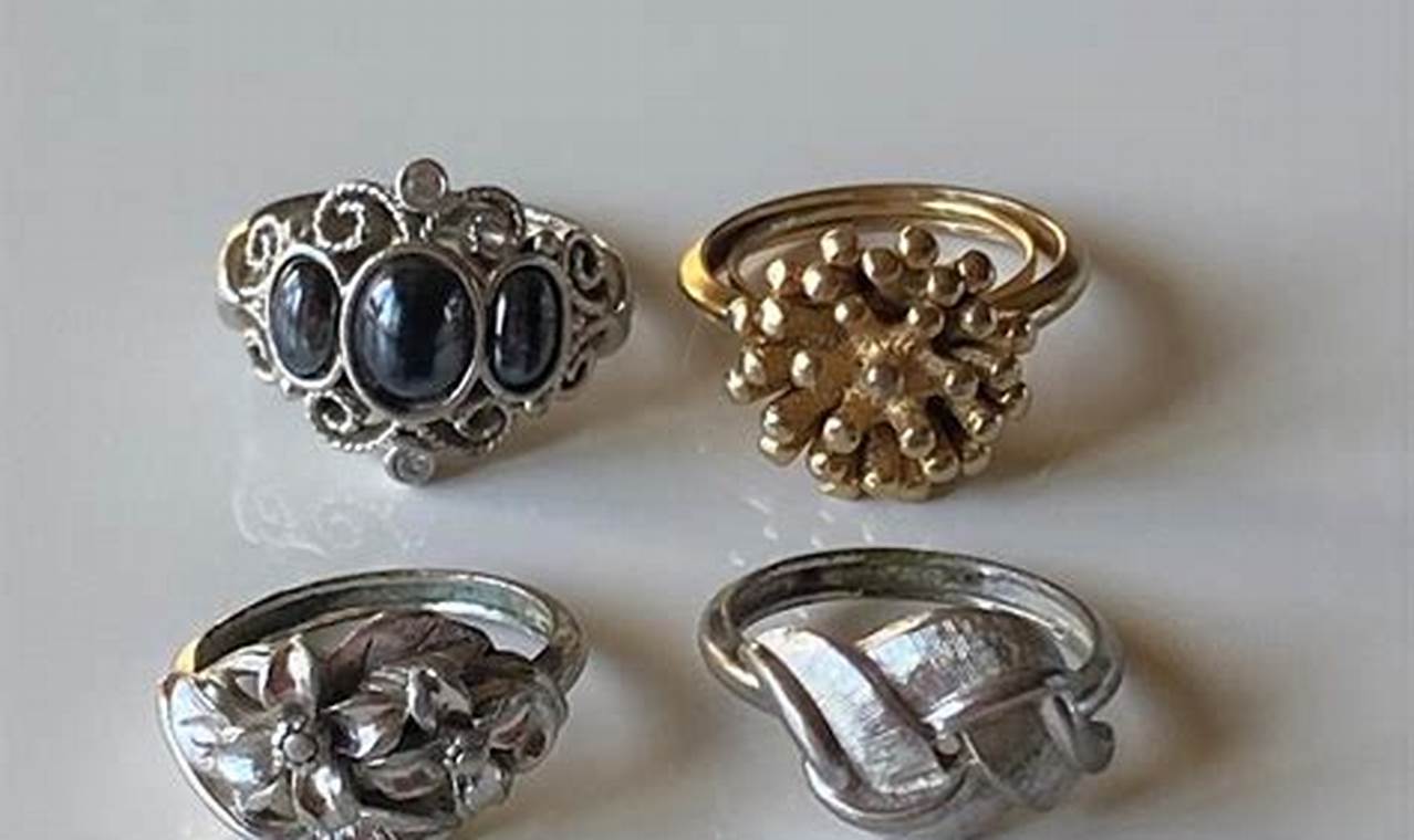 Find: Vintage Gold Avon Ring - 3 Stone Beauty | Vintage Treasures: Discover Rare Antiques, Collectibles & Retro Finds