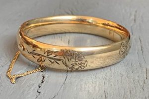 Timeless Vintage Gold Bangle Bracelets: Styles &amp; More | Vintage Treasures: Discover Rare Antiques, Collectibles & Retro Finds