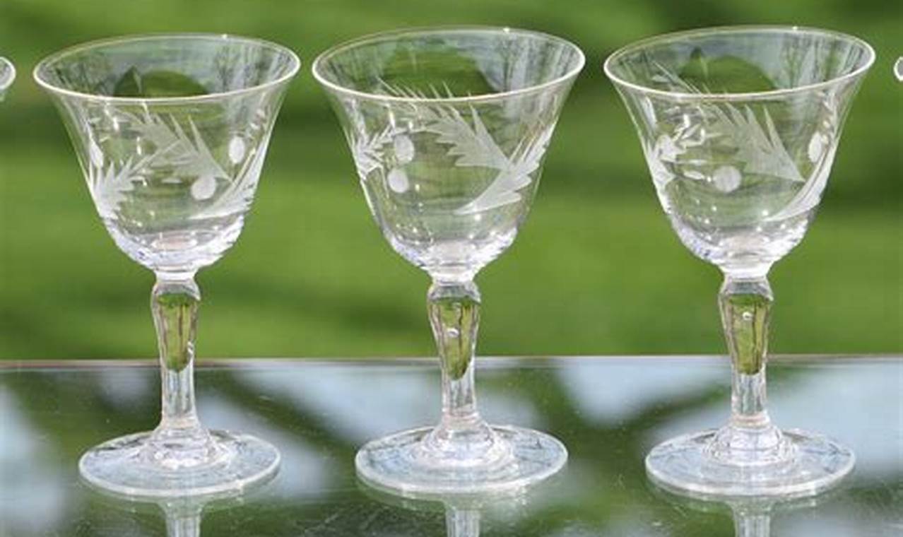 Buy Antique Cordial Glasses Vintage: Styles & Value | Vintage Treasures: Discover Rare Antiques, Collectibles & Retro Finds