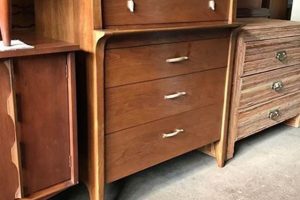 Find: Vintage Furniture Philly - Styles & Deals | Vintage Treasures: Discover Rare Antiques, Collectibles & Retro Finds