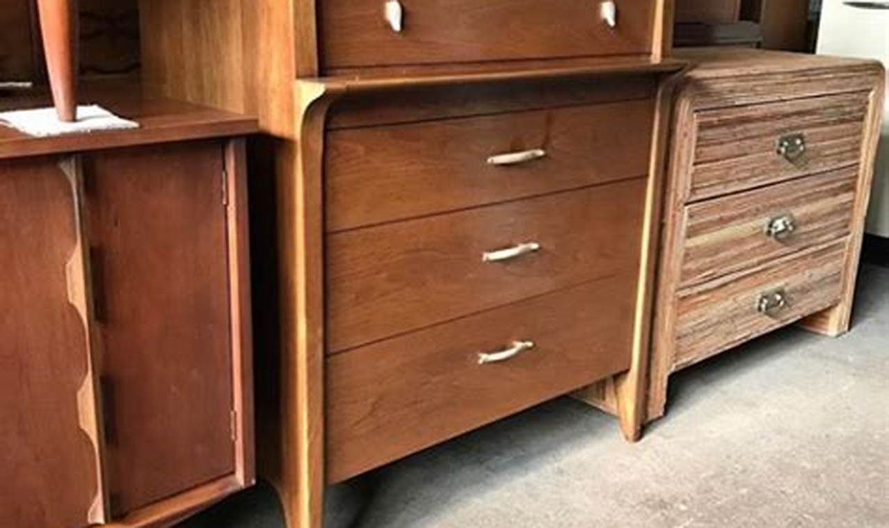 Find: Vintage Furniture Philly - Styles & Deals | Vintage Treasures: Discover Rare Antiques, Collectibles & Retro Finds