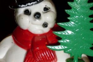 Buy Vintage Plastic Light Up Snowman Decor - [Year] | Vintage Treasures: Discover Rare Antiques, Collectibles & Retro Finds