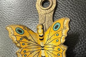 Charming Brass Butterfly Vintage: Decor & More | Vintage Treasures: Discover Rare Antiques, Collectibles & Retro Finds