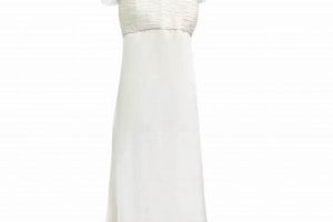 Timeless Elegance: Vintage Valentino Wedding Dress Charm Vintage Treasures: Discover Rare Antiques, Collectibles & Retro Finds Timeless Elegance: Vintage Valentino Wedding Dress Charm | Vintage Treasures: Discover Rare Antiques, Collectibles & Retro Finds