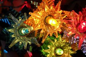 Shine On! Vintage Style Christmas Tree Lights of Yore | Vintage Treasures: Discover Rare Antiques, Collectibles & Retro Finds