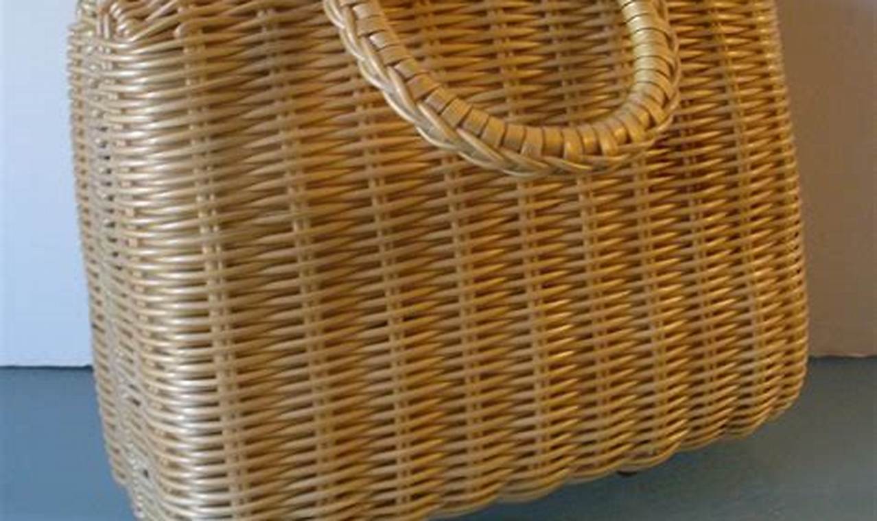 Discover Unique Vintage Wicker Bags: Styles &amp; More | Vintage Treasures: Discover Rare Antiques, Collectibles & Retro Finds