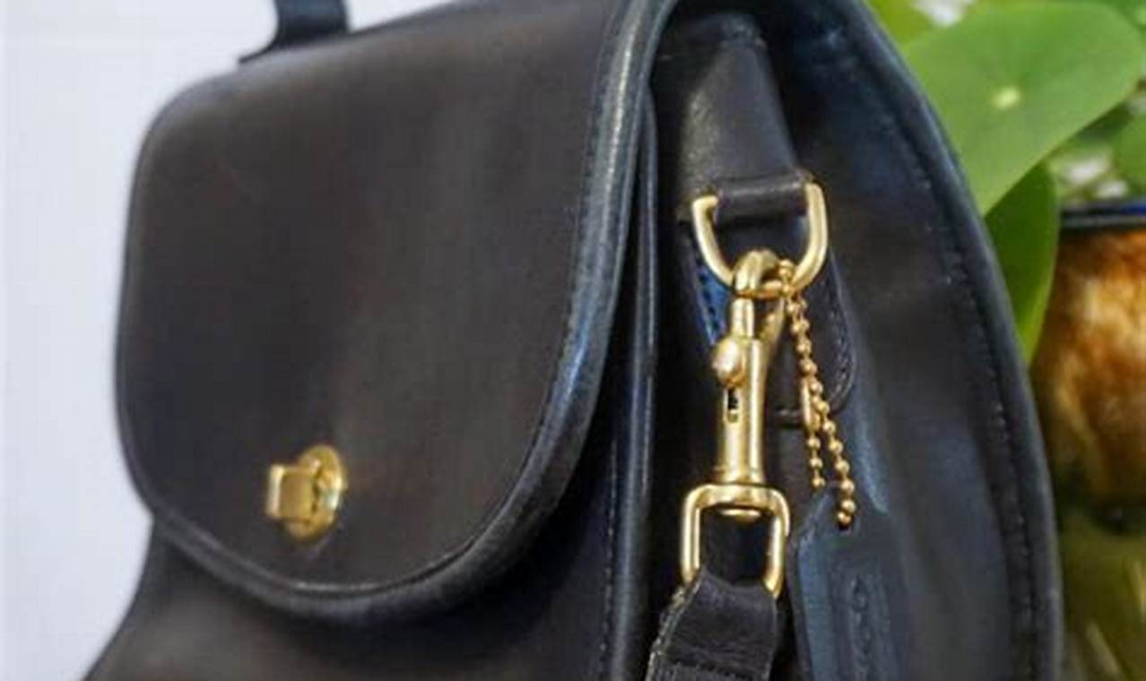 Own a Classic: Vintage Black Shoulder Bag Style! | Vintage Treasures: Discover Rare Antiques, Collectibles & Retro Finds