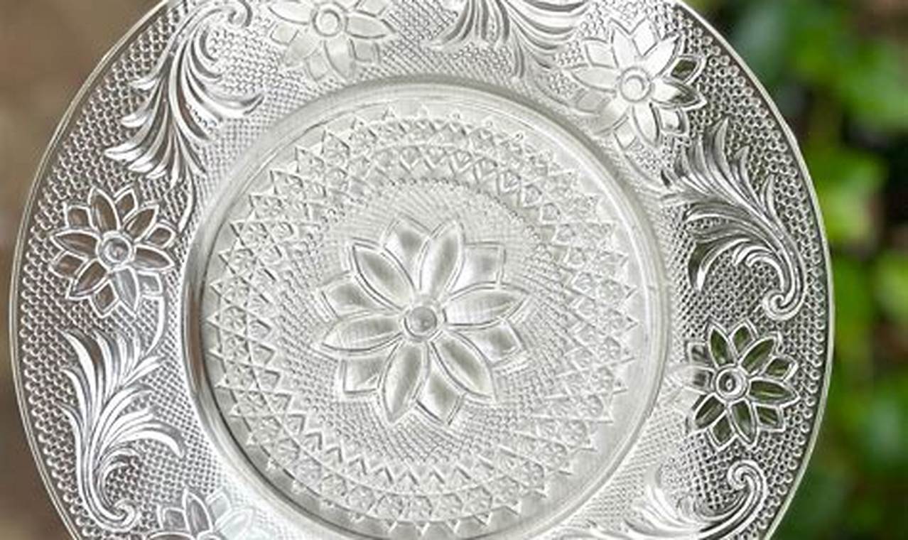 Antique Glass: Vintage Clear Glass Luncheon Plates & More! | Vintage Treasures: Discover Rare Antiques, Collectibles & Retro Finds