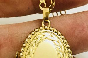 Timeless Treasures: Vintage Locket Necklace Gold Charm | Vintage Treasures: Discover Rare Antiques, Collectibles & Retro Finds