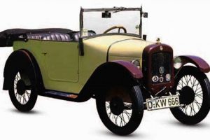 Why We Love Small Cars Vintage + Collectibles Vintage Treasures: Discover Rare Antiques, Collectibles & Retro Finds Why We Love Small Cars Vintage + Collectibles | Vintage Treasures: Discover Rare Antiques, Collectibles & Retro Finds