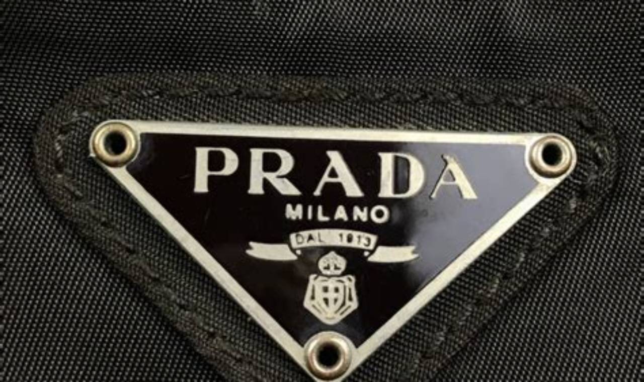 Own a Piece of History: Vintage Prada Shoulder Bag Charm Vintage Treasures: Discover Rare Antiques, Collectibles & Retro Finds Own a Piece of History: Vintage Prada Shoulder Bag Charm | Vintage Treasures: Discover Rare Antiques, Collectibles & Retro Finds