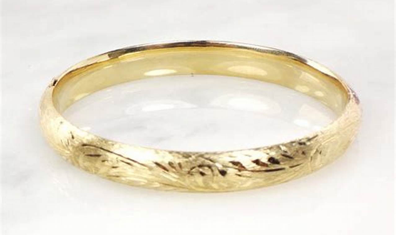 Timeless Gold: Vintage Gold Bangle Bracelet Charm Vintage Treasures: Discover Rare Antiques, Collectibles & Retro Finds Timeless Gold: Vintage Gold Bangle Bracelet Charm | Vintage Treasures: Discover Rare Antiques, Collectibles & Retro Finds